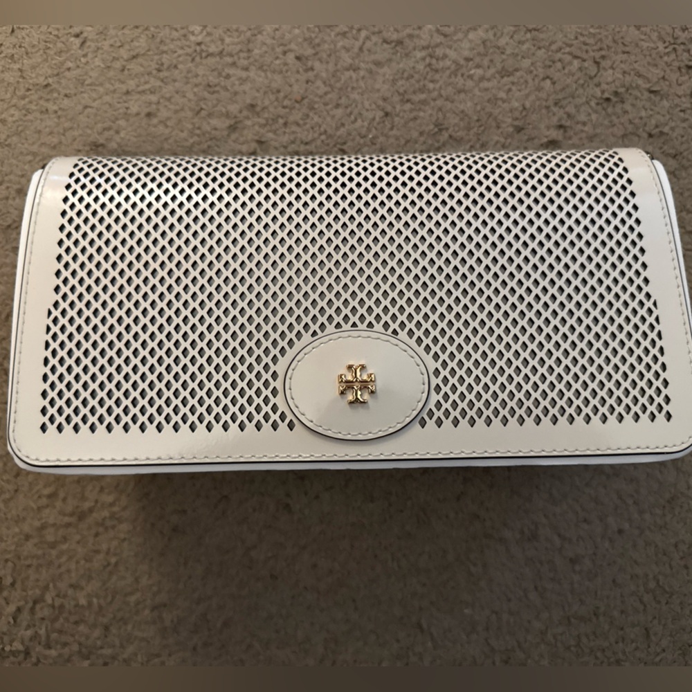 NWT Tory Burch Light Cream Perforated Convertible Crossbody Bag
